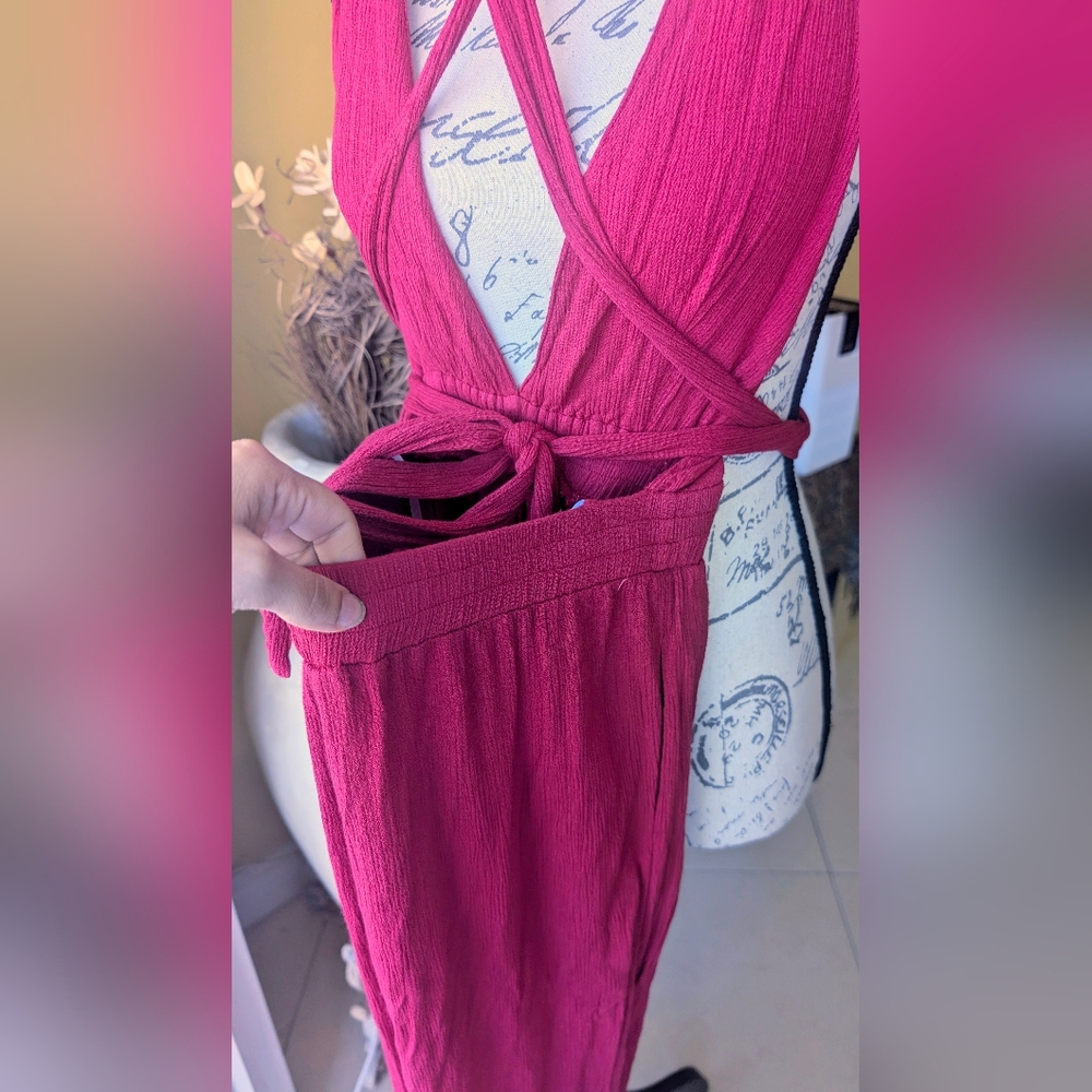LULU'S Lolinda Halter Berry Red Jumpsuit Size Small - Picture 8 of 14